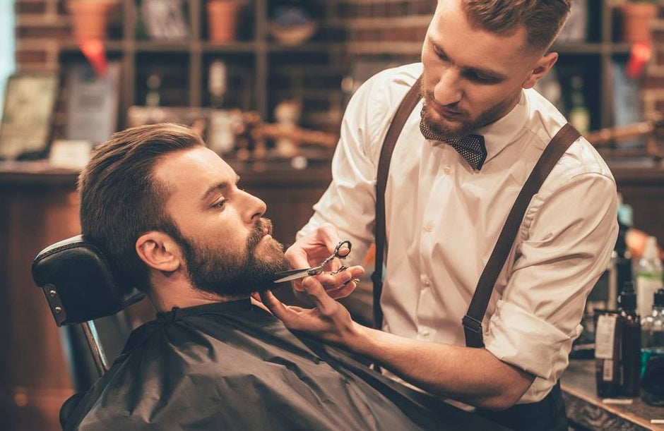 hou-je-baard-in-vorm-met-een-baardschaar